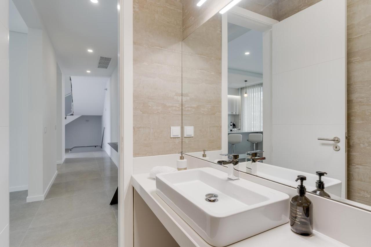 ארקו דה קלחטה Luxury Villa Bianca By Holiday Rental Madeira מראה חיצוני תמונה